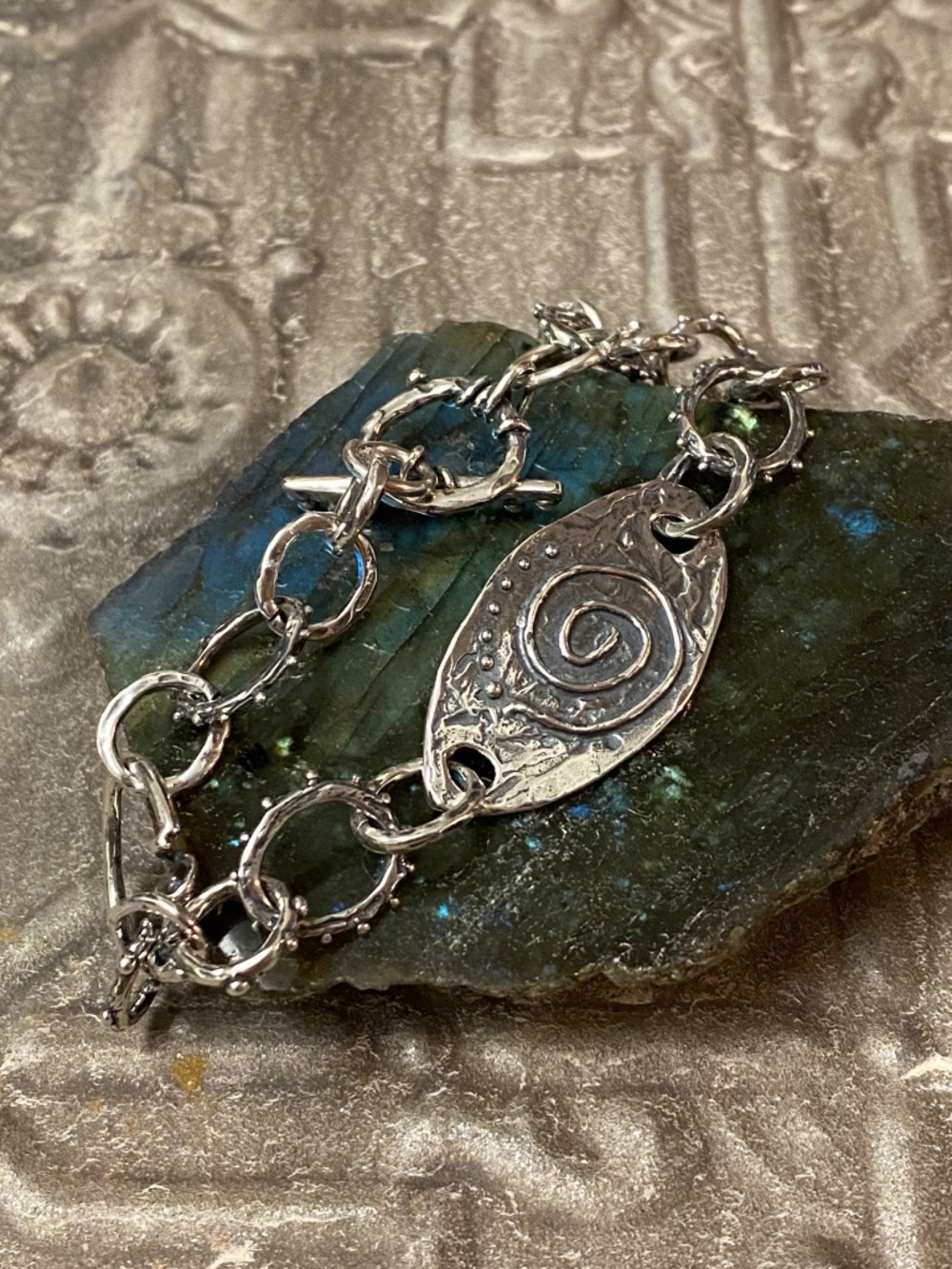 Sterling Silver 925 Handmade Boho Swirl Chunky Link Charm Toggle Bracelet.